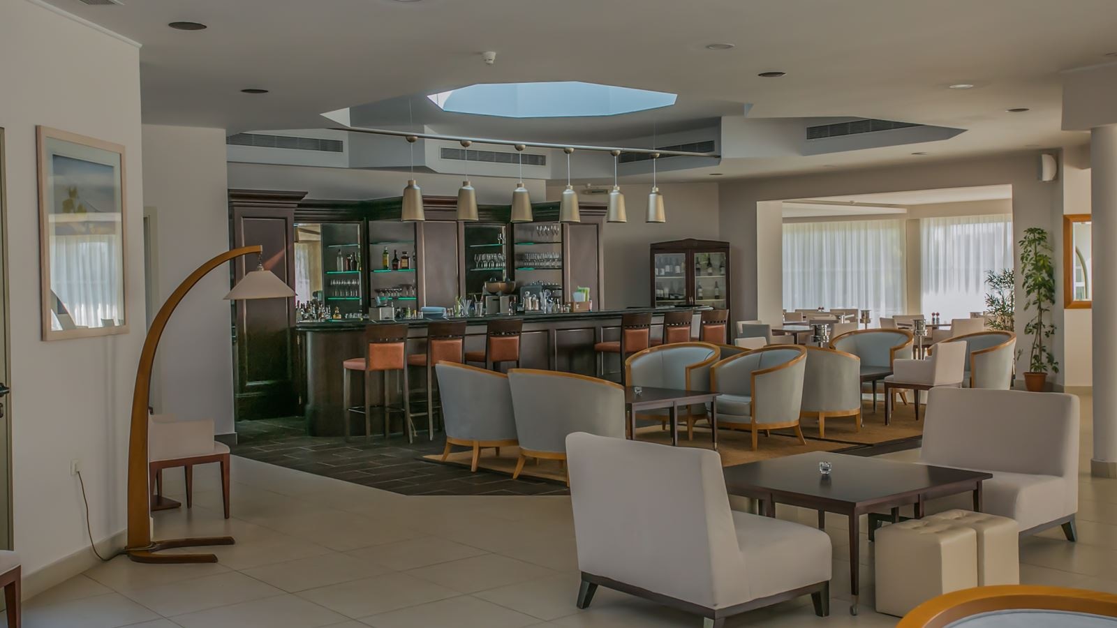 bars-main-bar