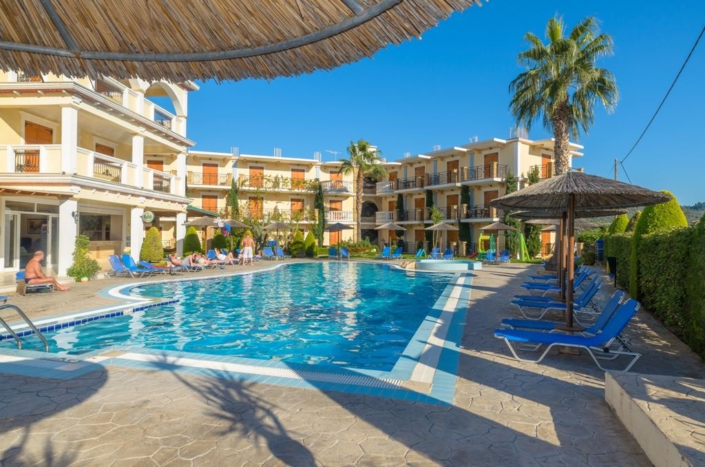 pools-outdoor-pool