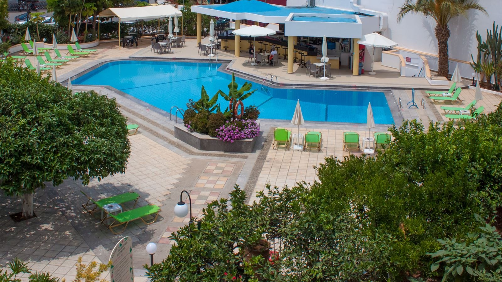 pools-outdoor-pool
