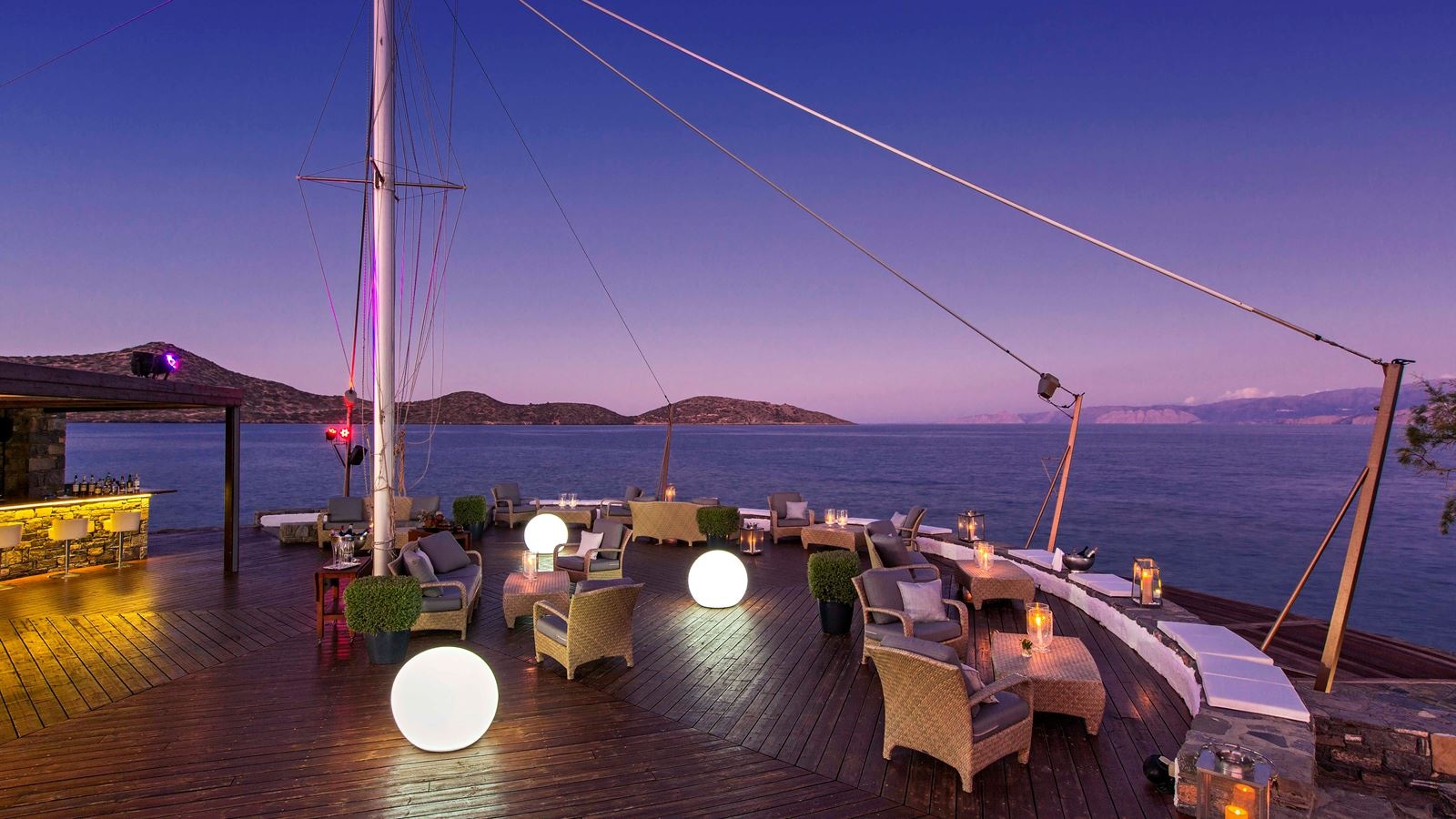 bars-veghera-jetty-bar
