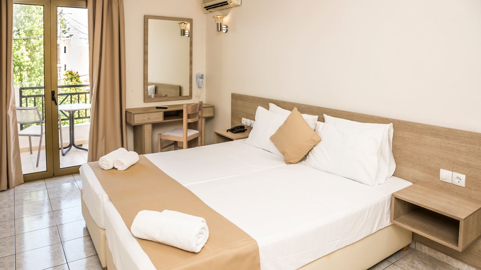 rooms-single-room