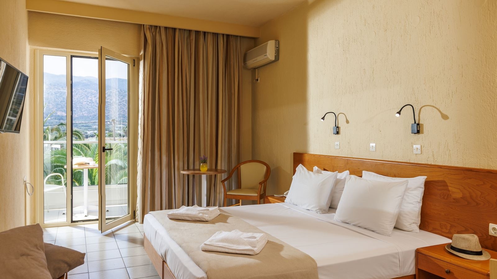 rooms-annex-room