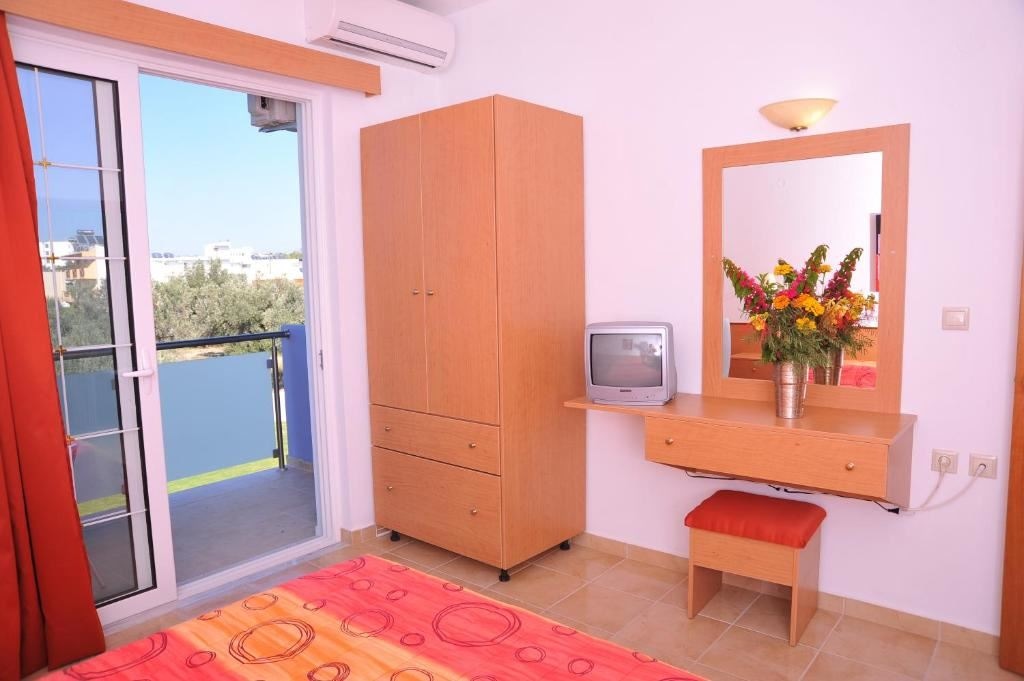 rooms-deluxe-room-garden-view
