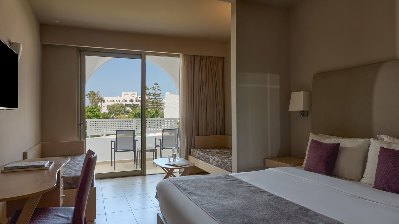 rooms-family-room