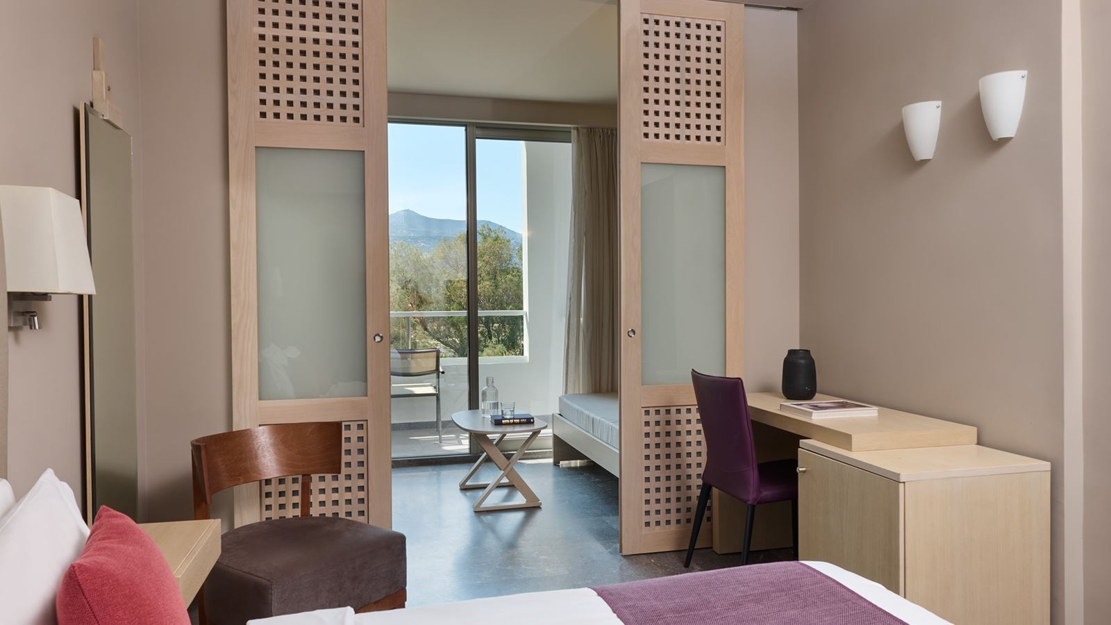 rooms-family-room-superior