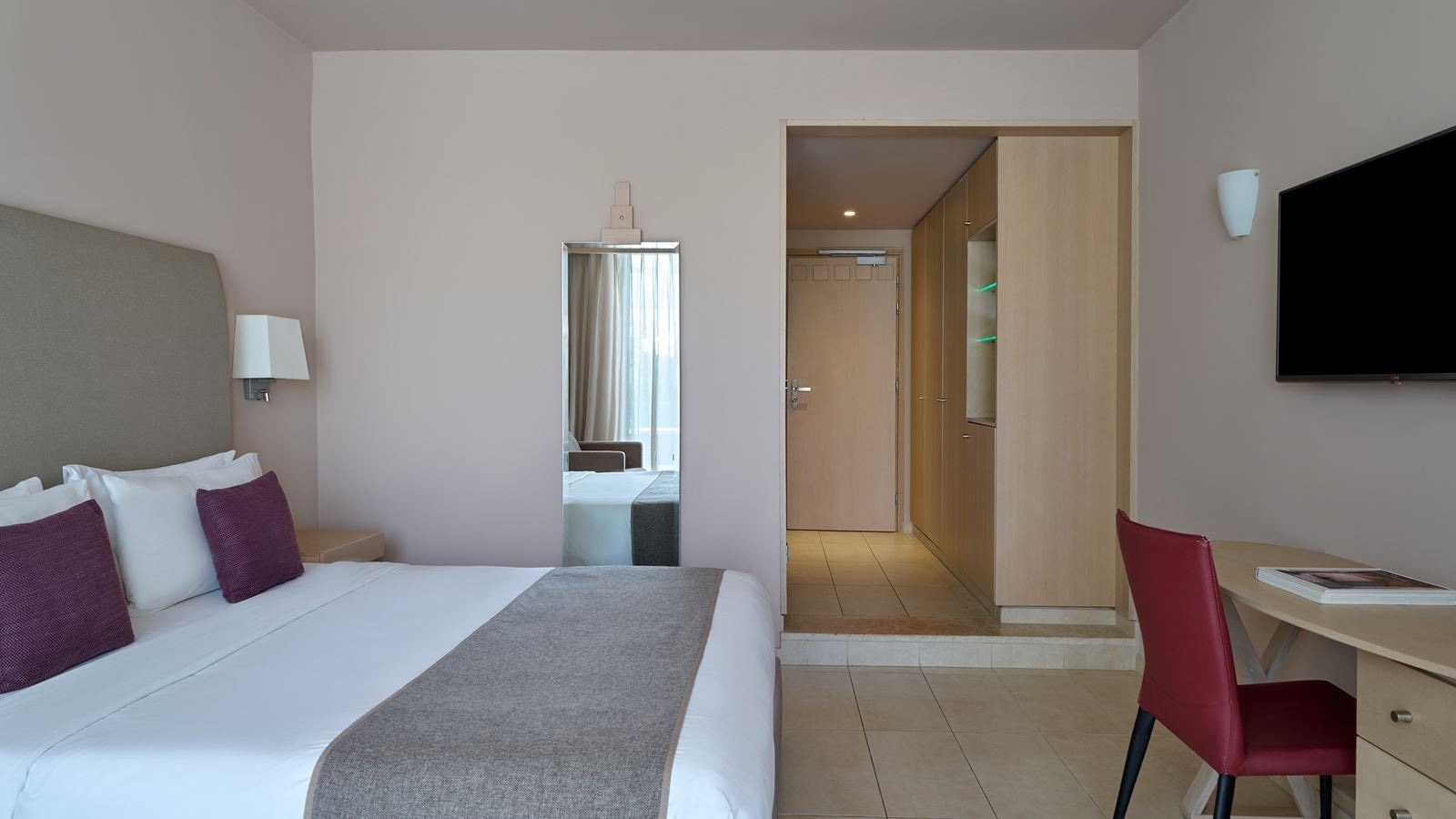 rooms-double-room-swim-up-inland-view