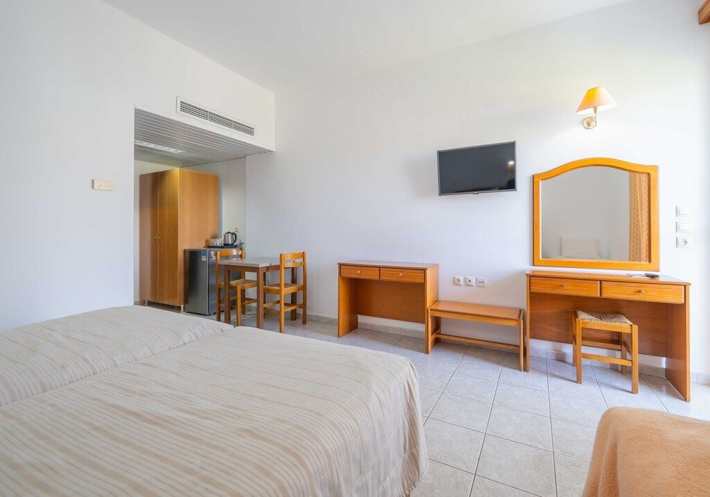 rooms-standard-double-room