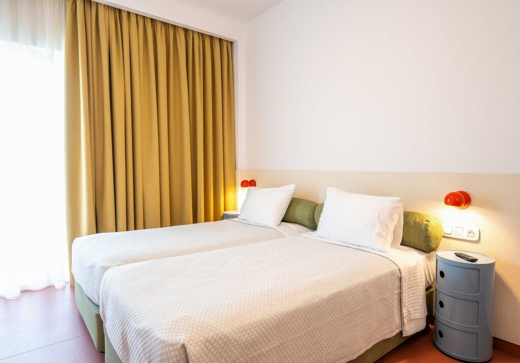 rooms-queen-double-garden-view