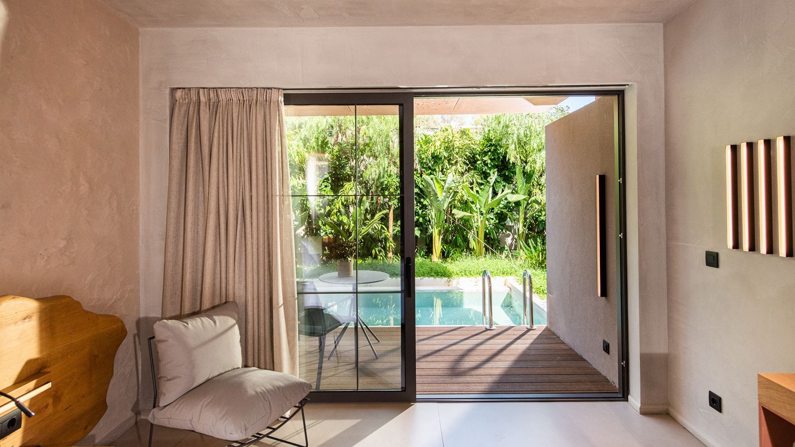 rooms-twin-room-with-private-pool