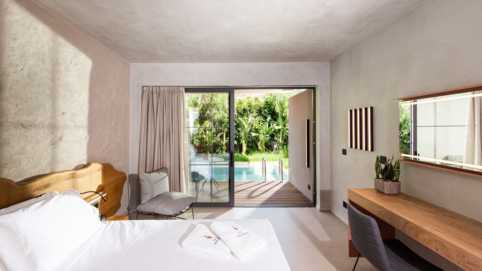 rooms-twin-room-with-private-pool