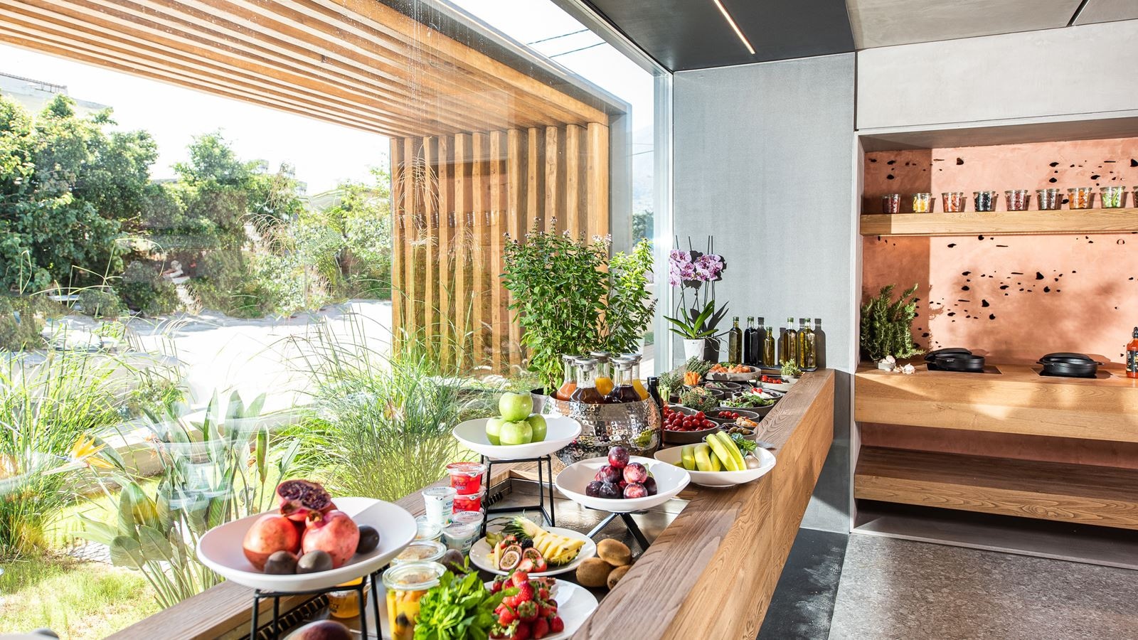 restaurants-lounge-restaurant