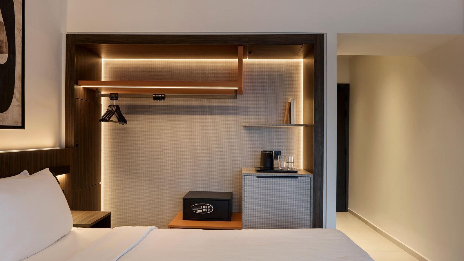 rooms-single-use-sea-view--balcony
