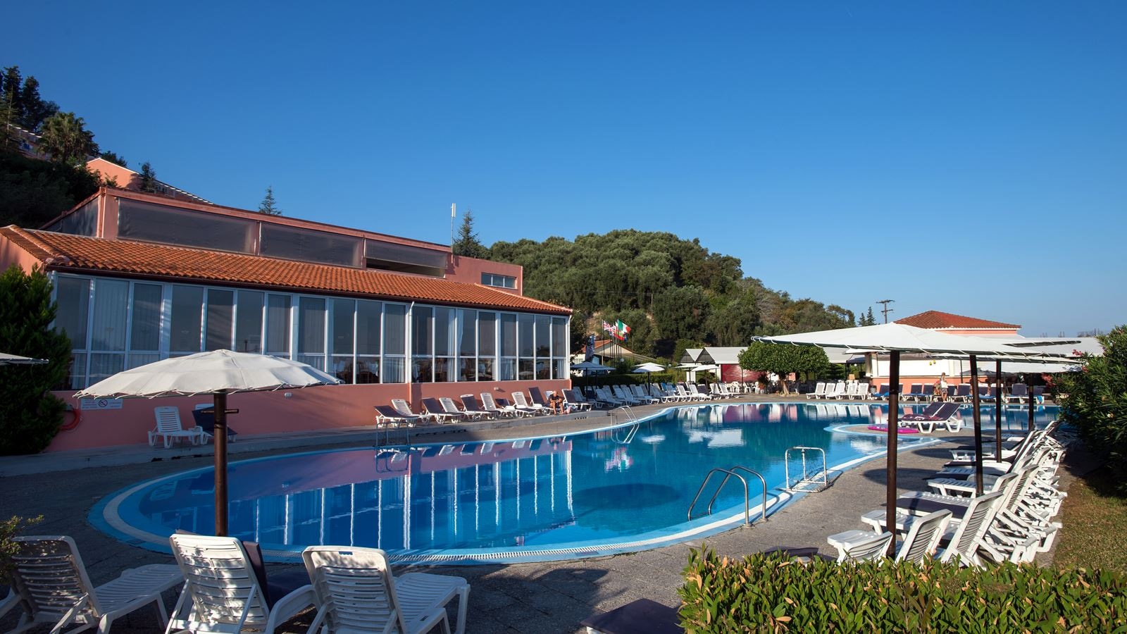 pools-outdoor-pool