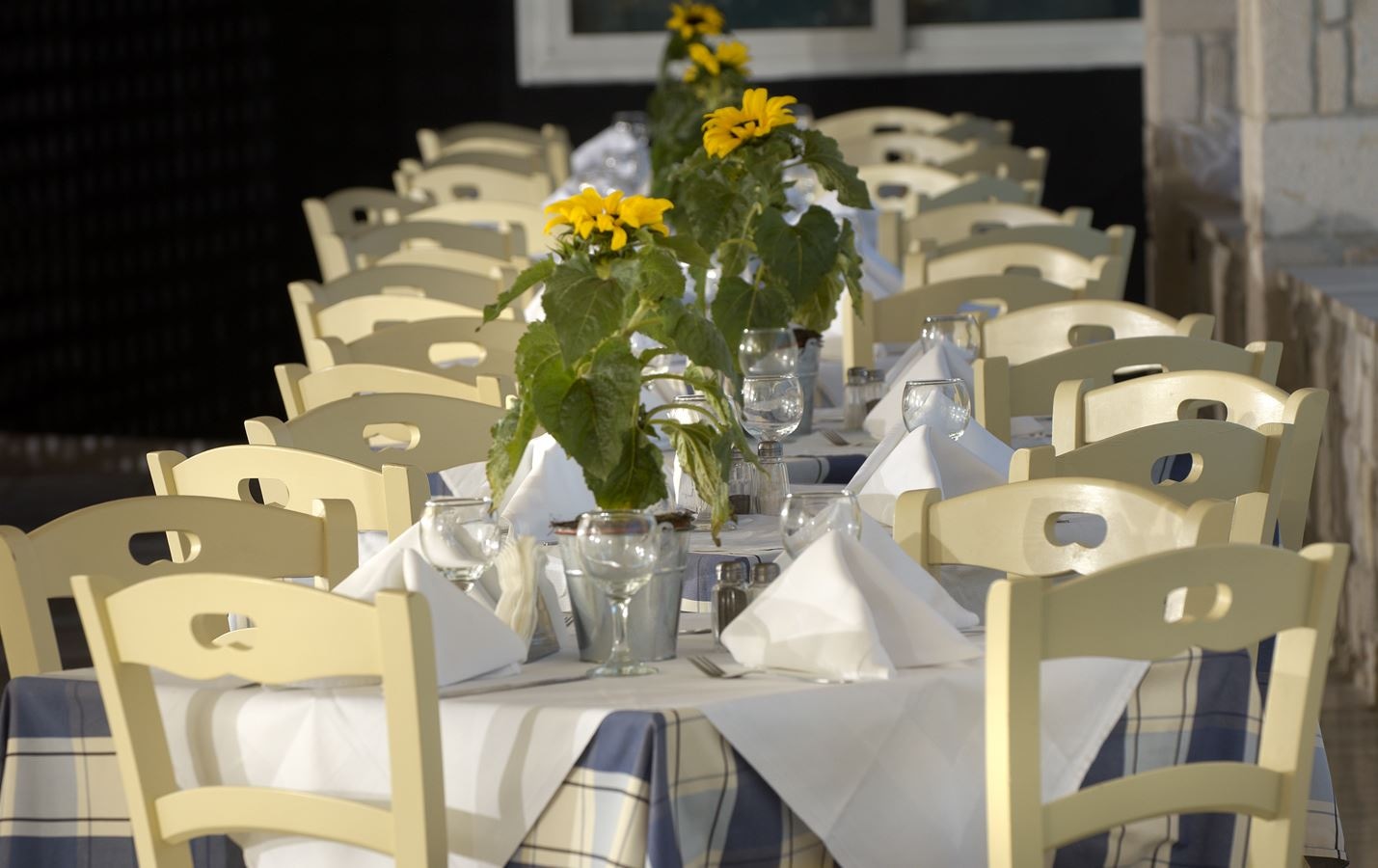 restaurants-taverna