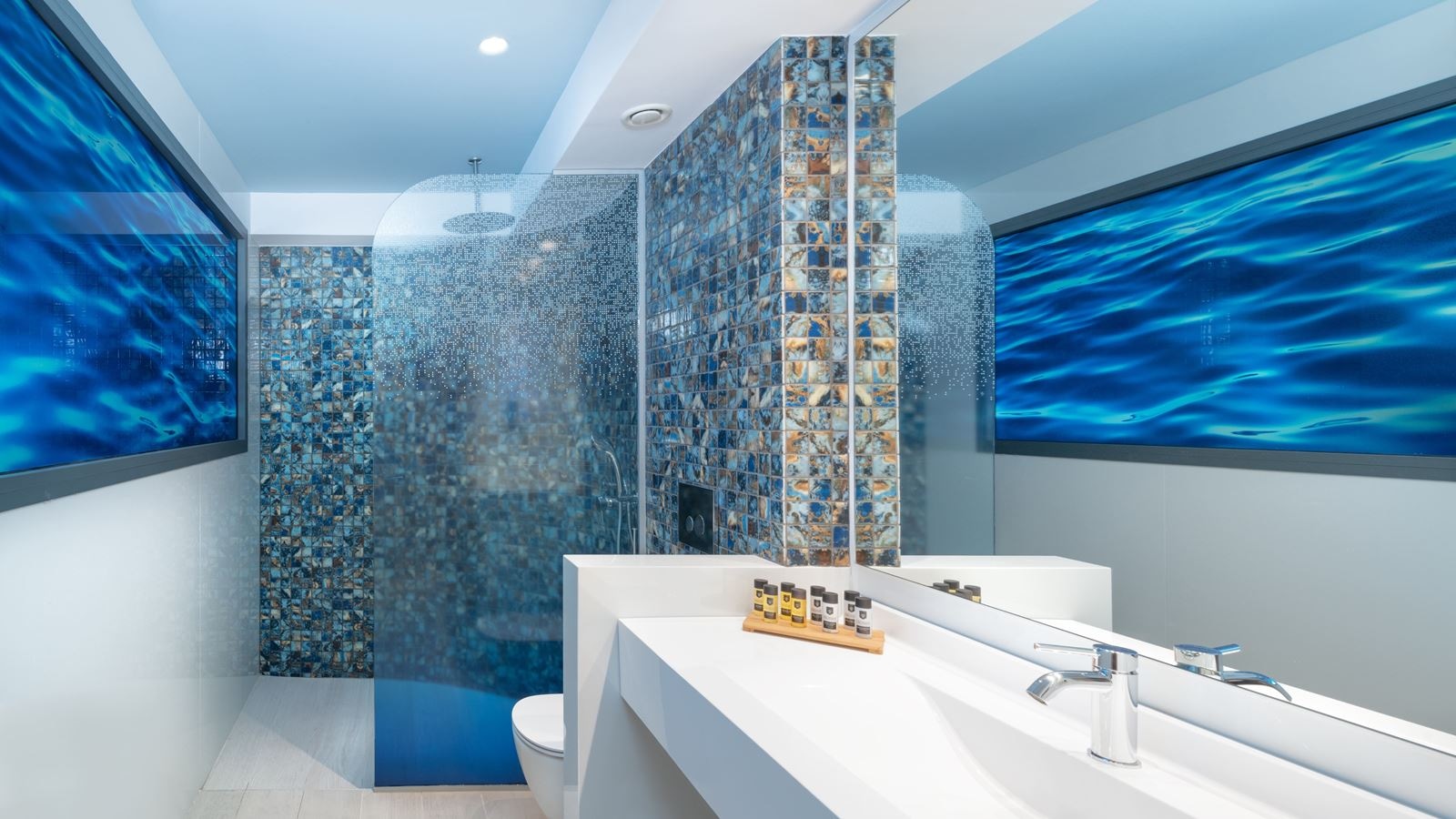 rooms-superior-exclusive-room-with-individual-pool-pool-or-sea-view