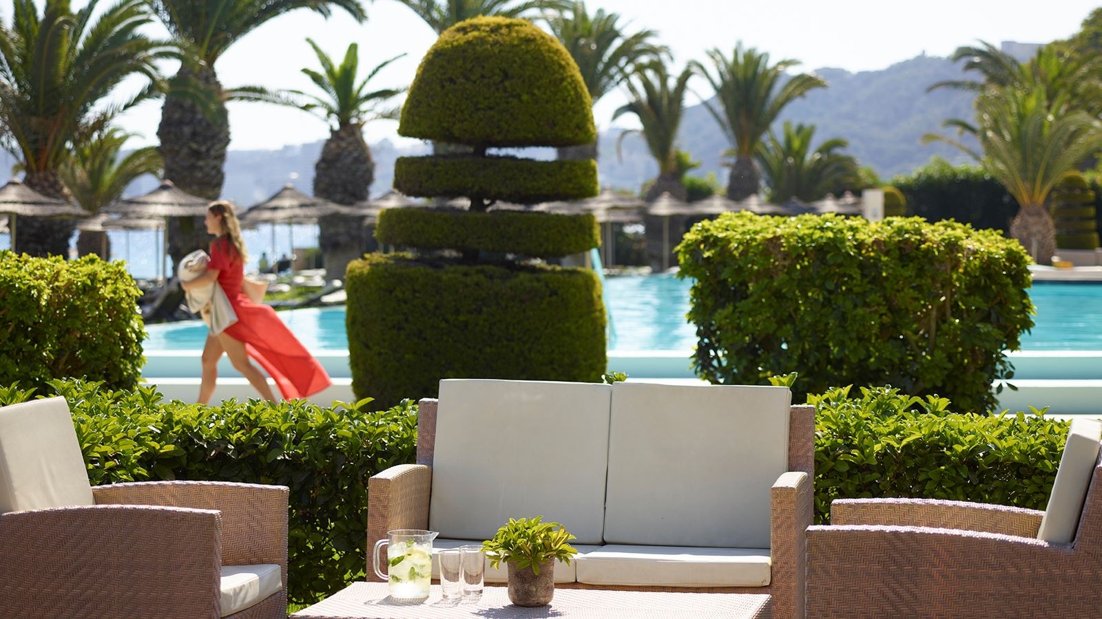 bars-blue-pool-bar