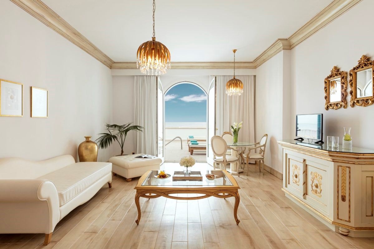 rooms-royal-suite