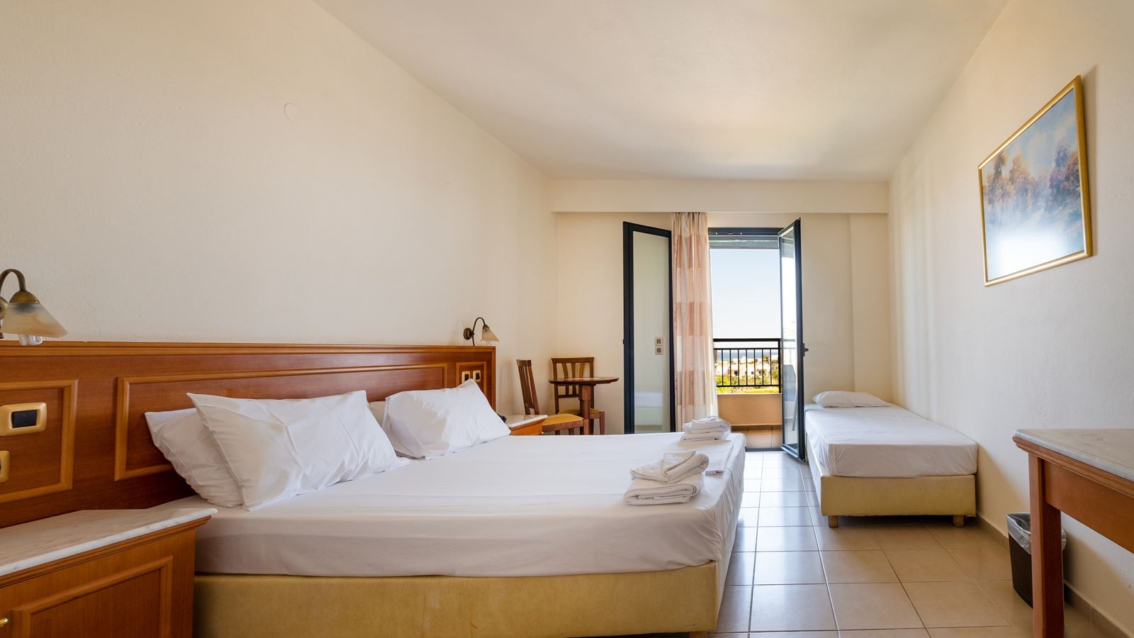 rooms-family-room