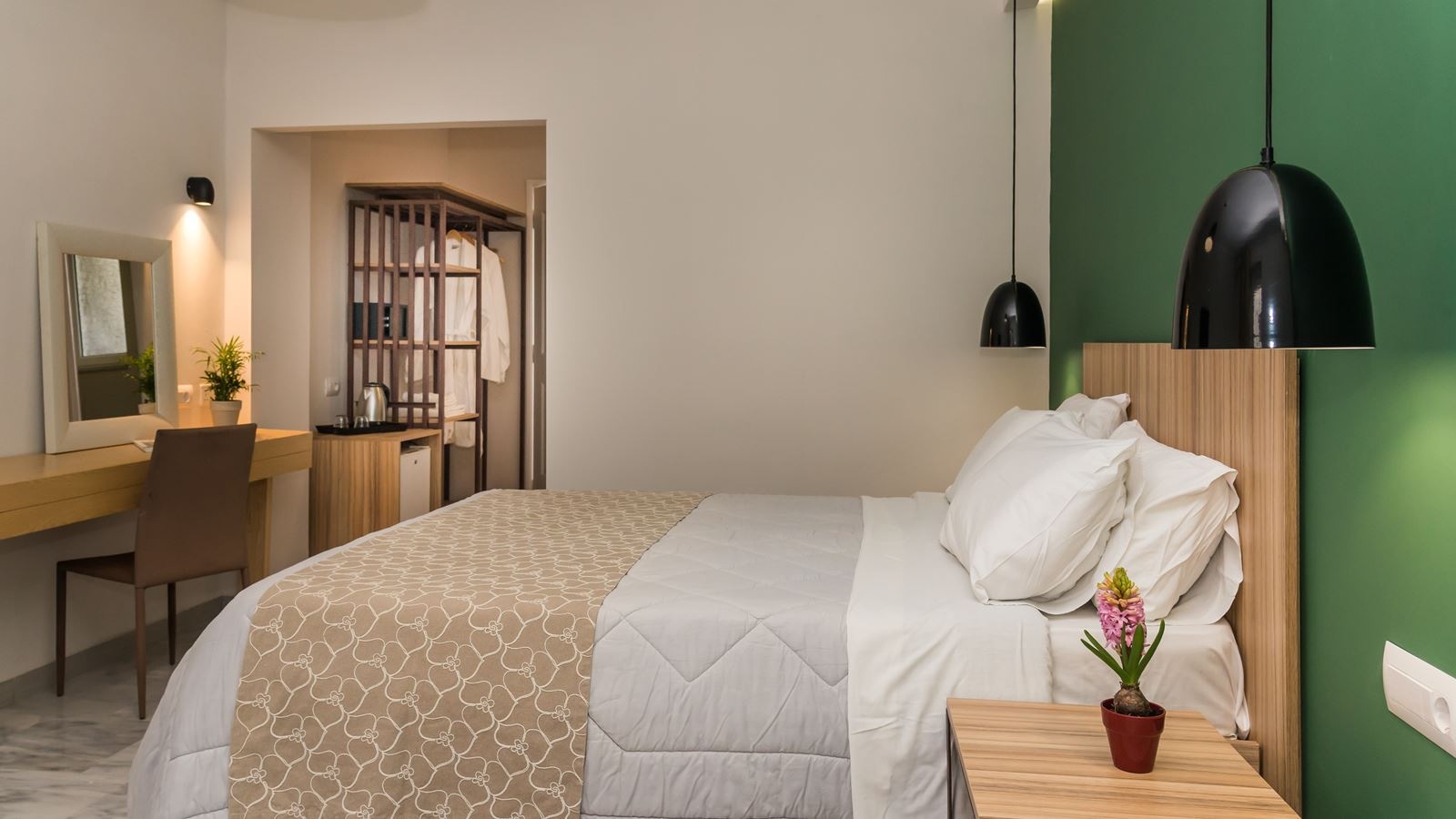 rooms-family-room-balcony-or-terrace