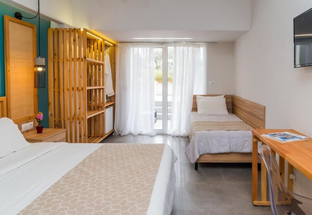 rooms-deluxe-room-ground-floor-balcony-or-terrace
