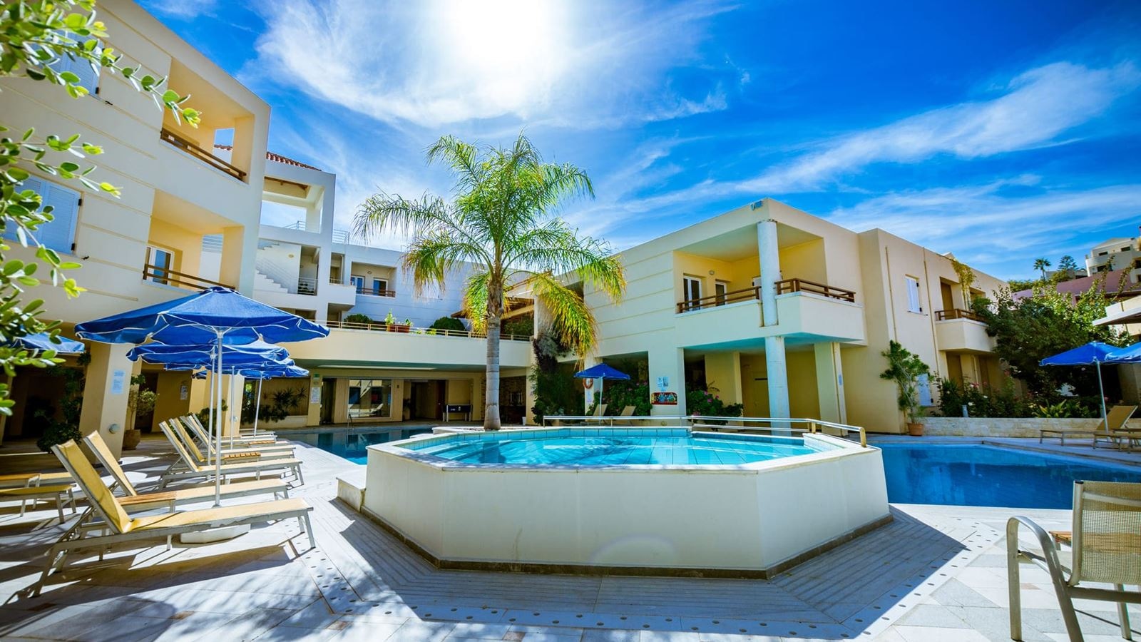 pools-outdoor-pool