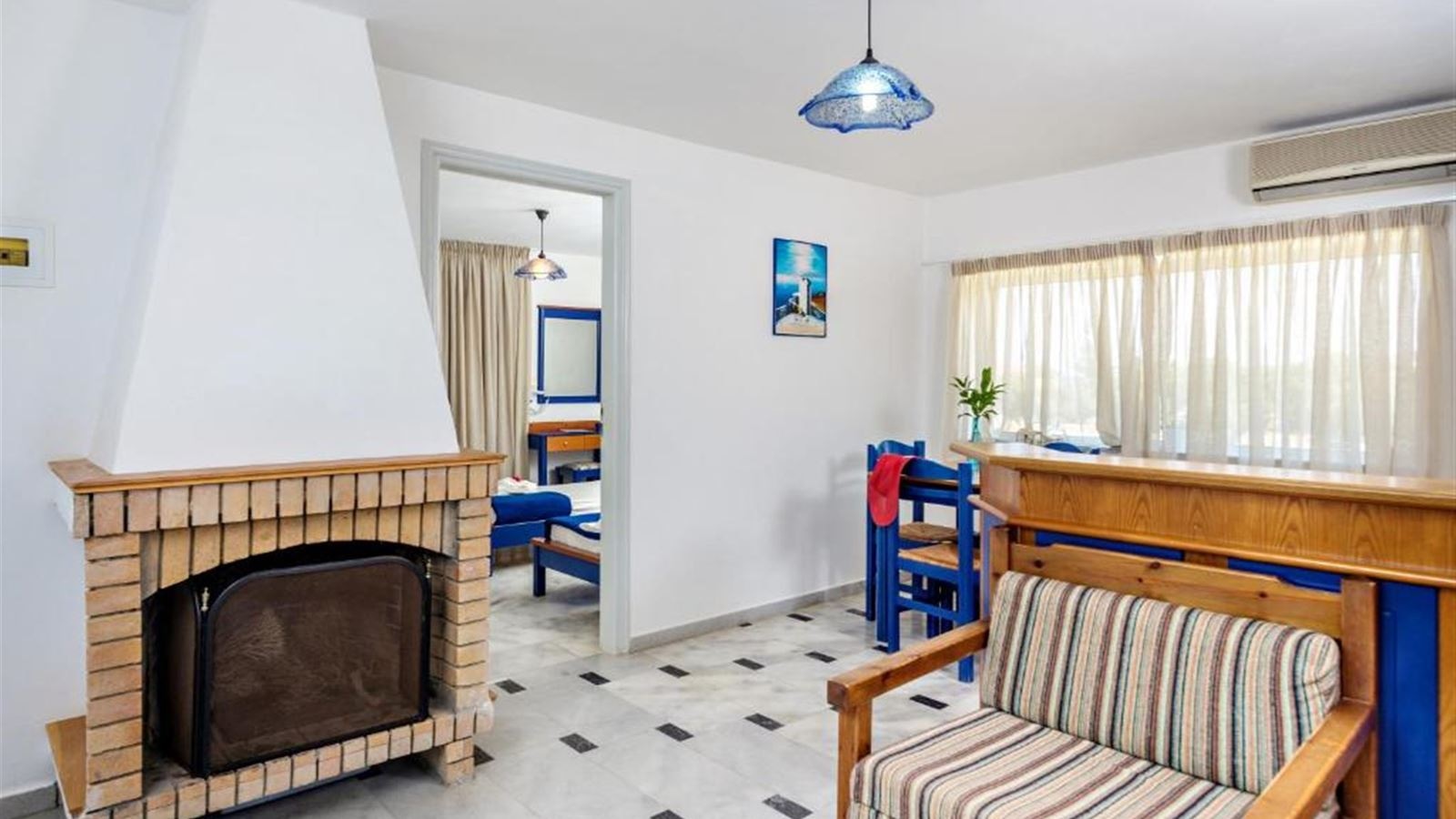 rooms-apartment-economy-4-pax