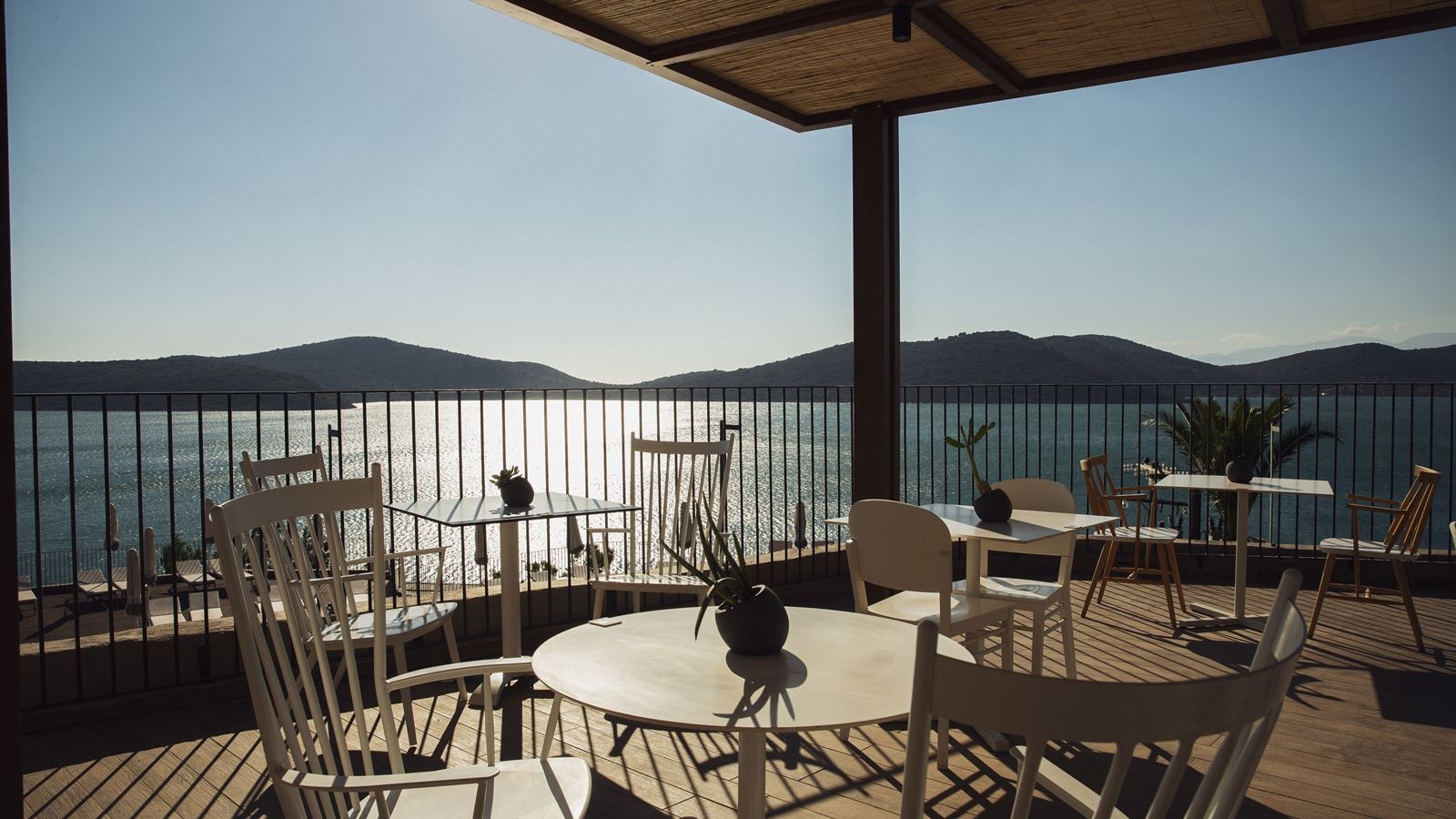 restaurants-island-main-restaurant