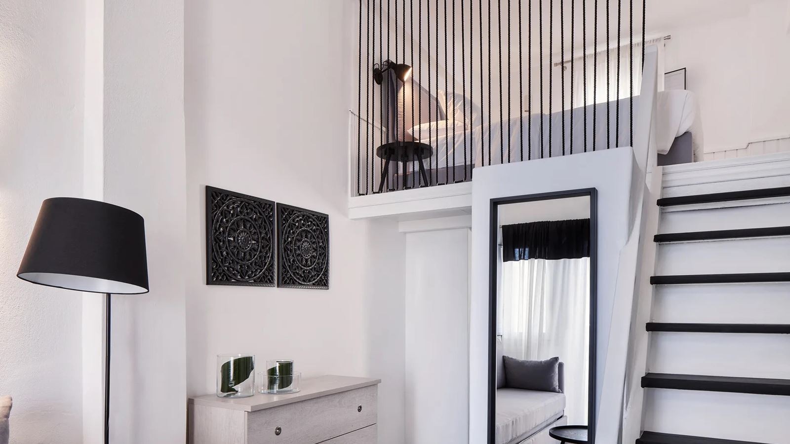 rooms-family-suite-with-caldera-view