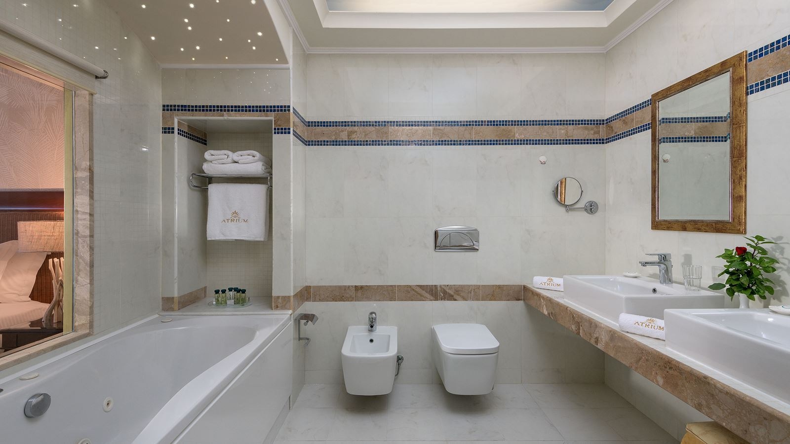 rooms-deluxe-room-seaview-balcony-or-terrace