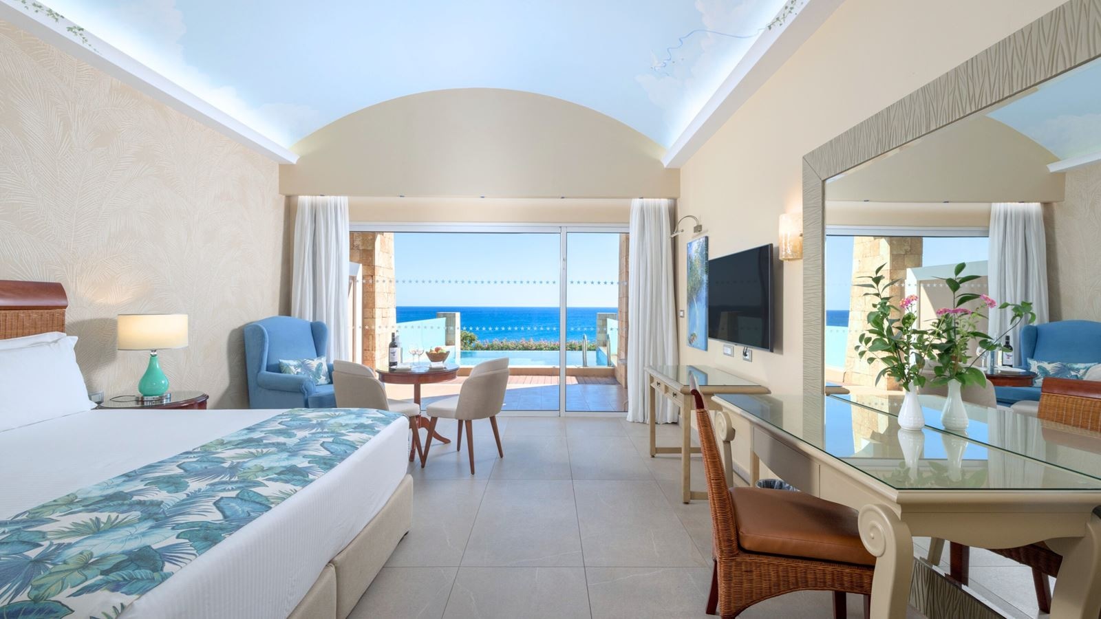 rooms-deluxe-room-sea-view-private-pool-terrace