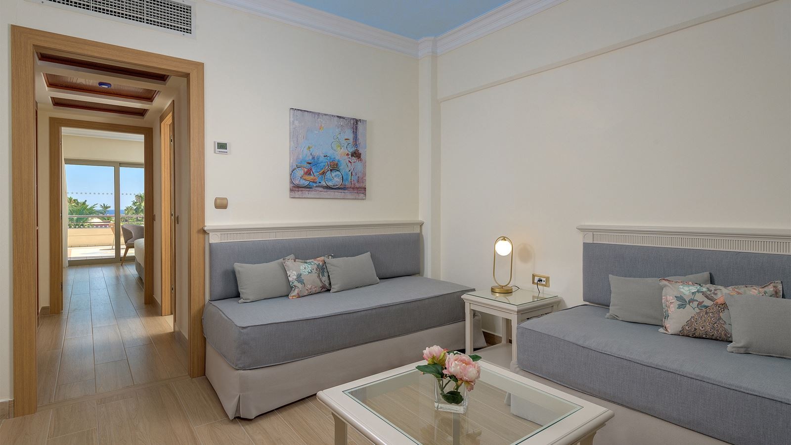 rooms-family-suite-side-sea-view