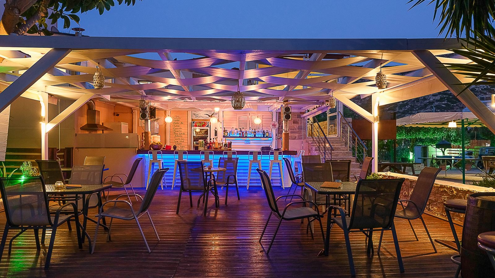 bars-main-bar