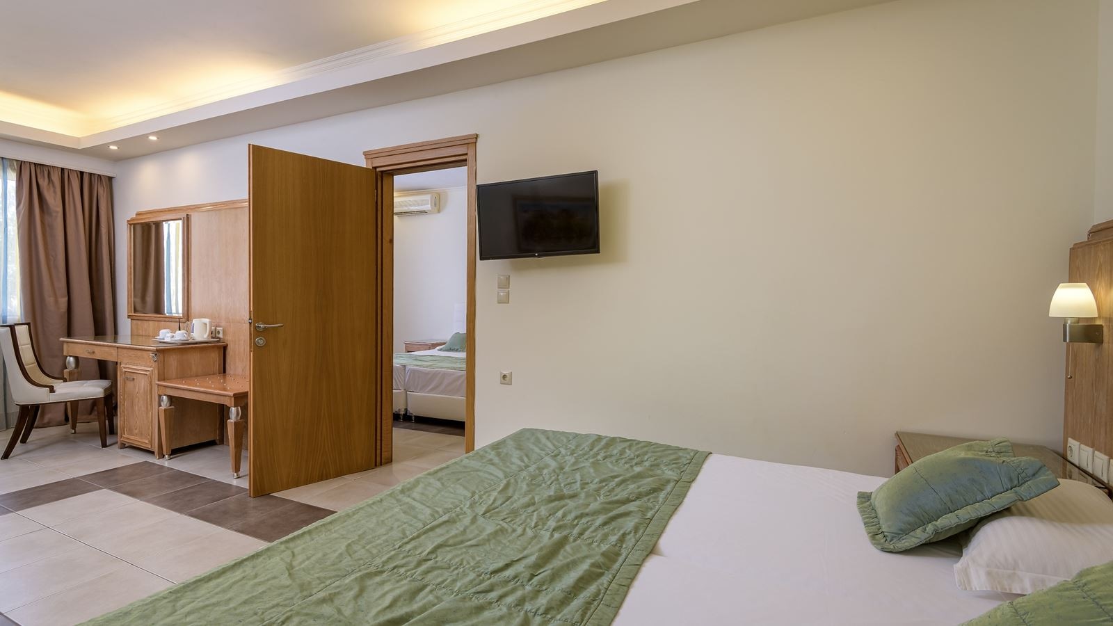 rooms-family-room