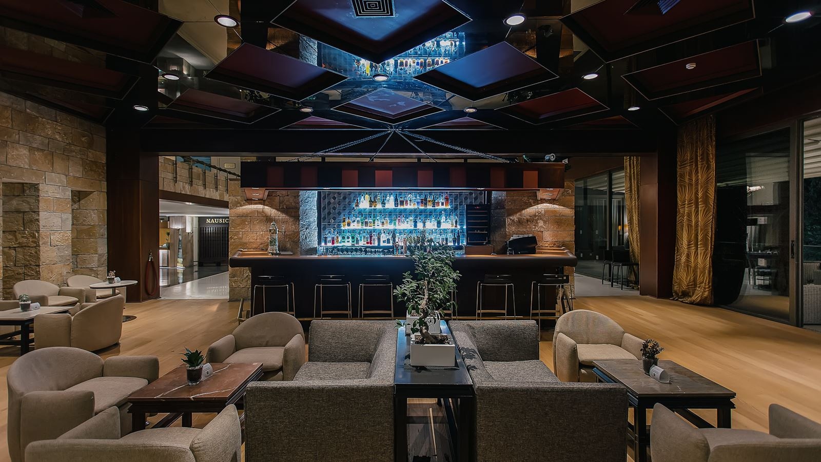 bars-kefi-lobby-bar
