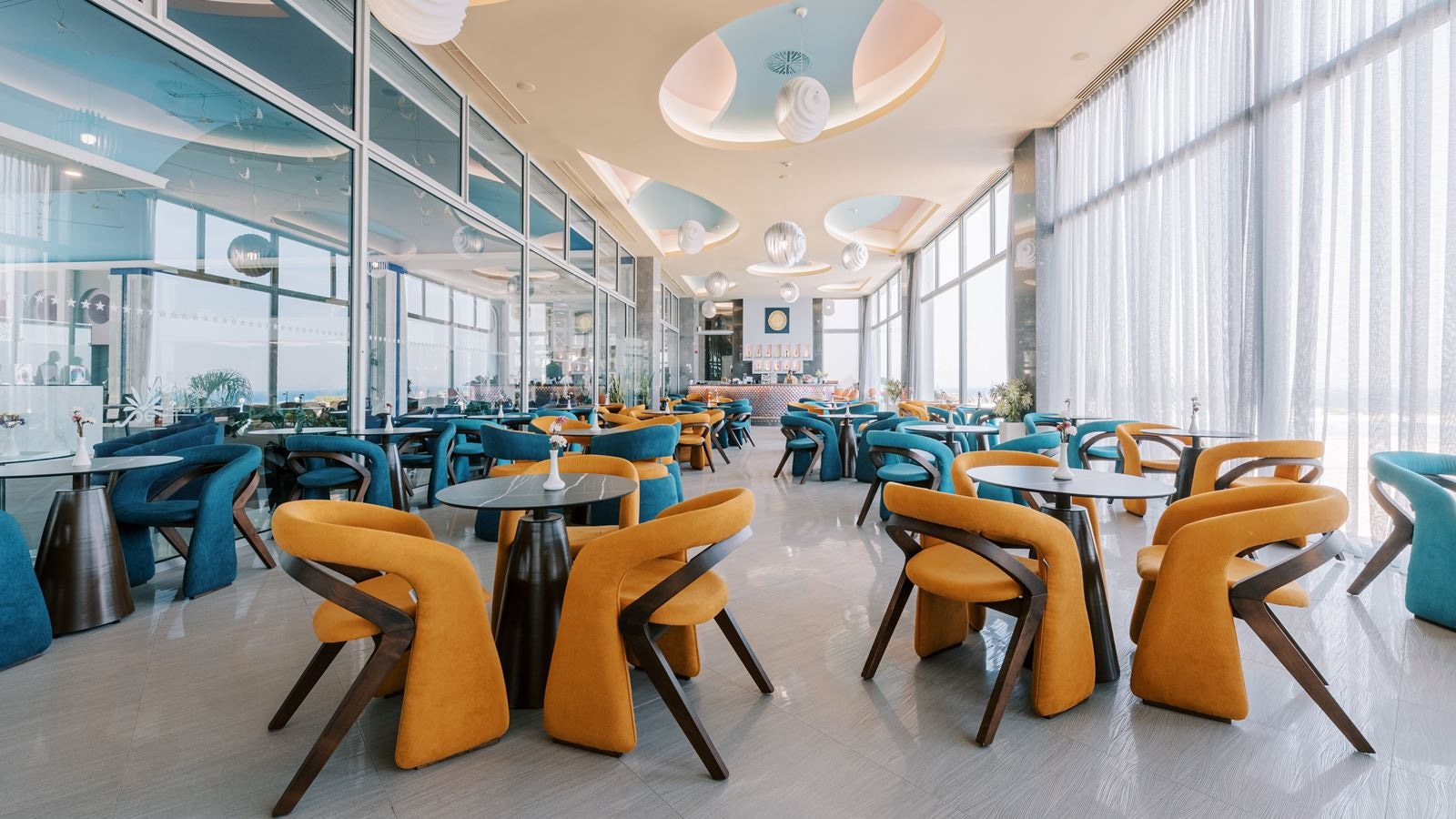 restaurants-chromata-lobby-bar