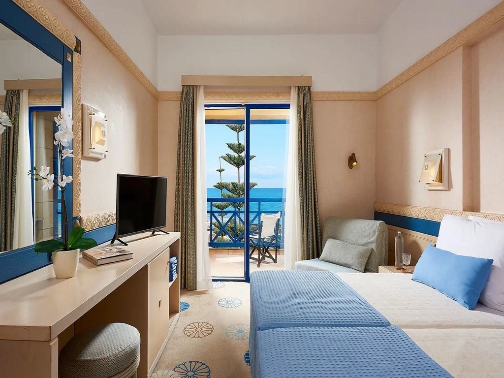rooms-room-mainbuilding-double-seaview-balcony-or-terrace