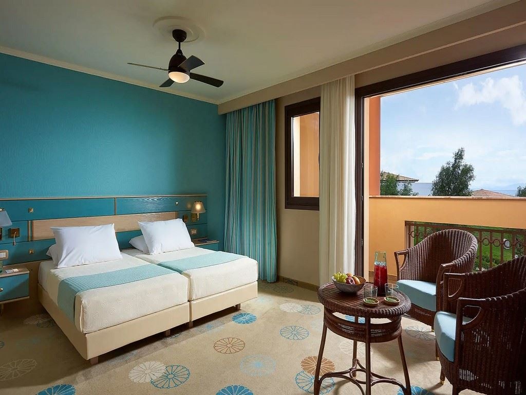 rooms-apartment-family-mainbuilding