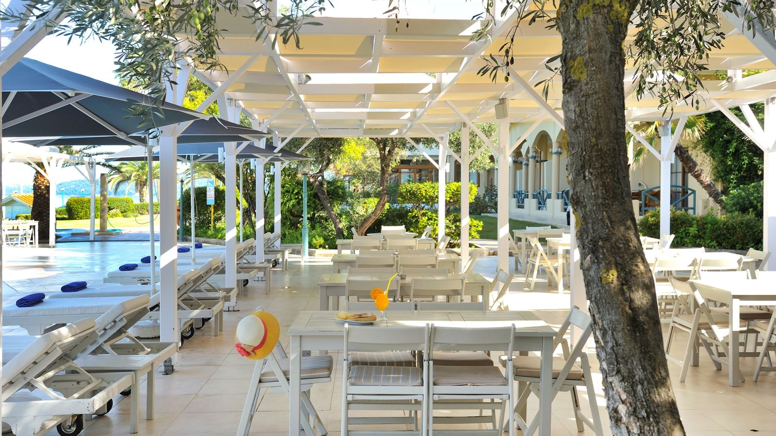 pools-outdoor-pool