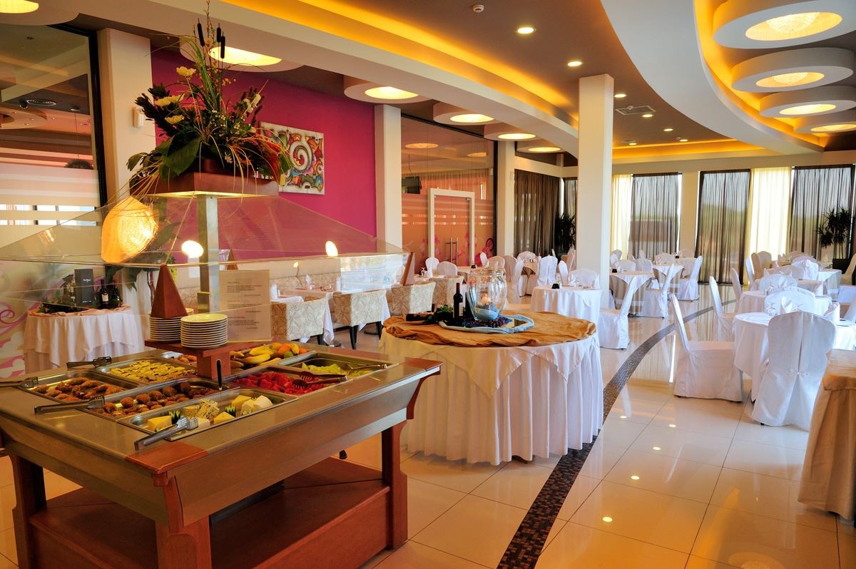 restaurants-main-restaurant