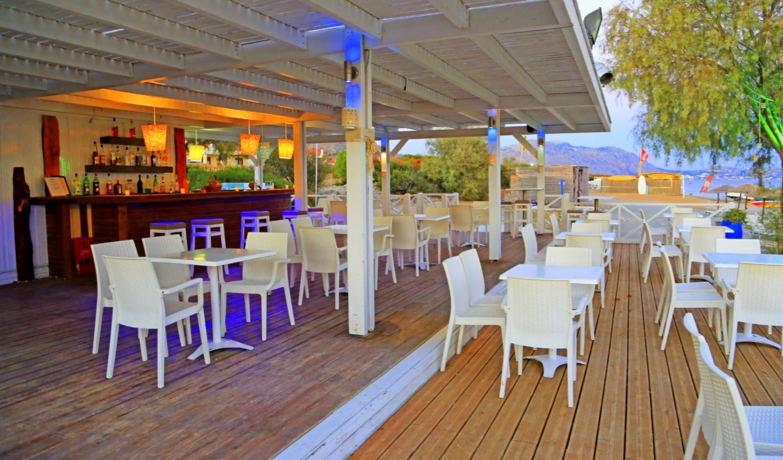 bars-beach-bar-aphrodite