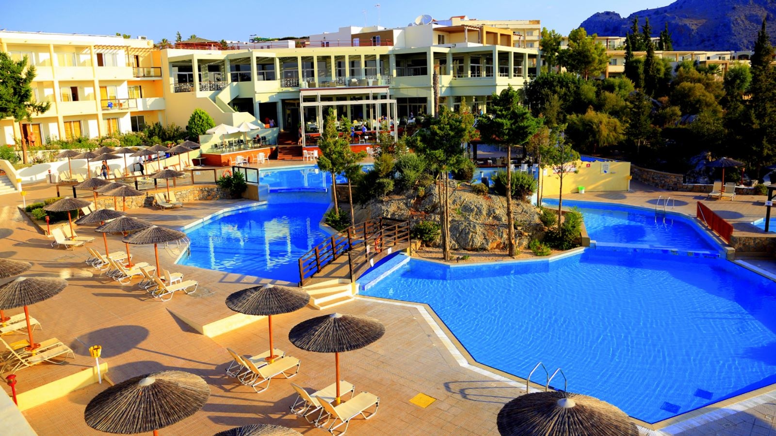 pools-outdoor-pool