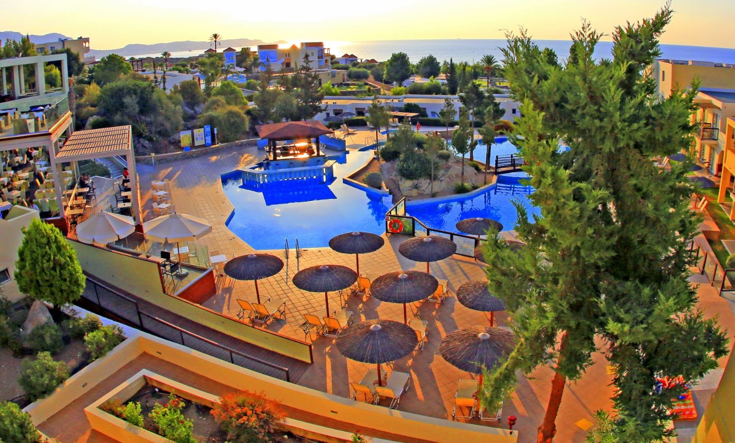 pools-outdoor-pool