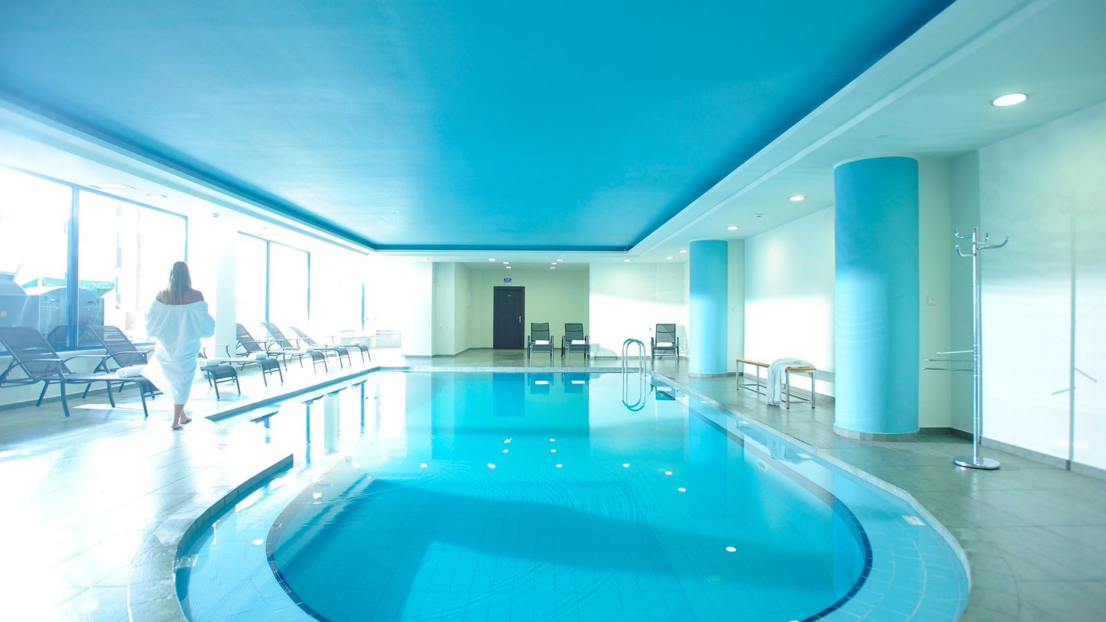 pools-indoor-pool