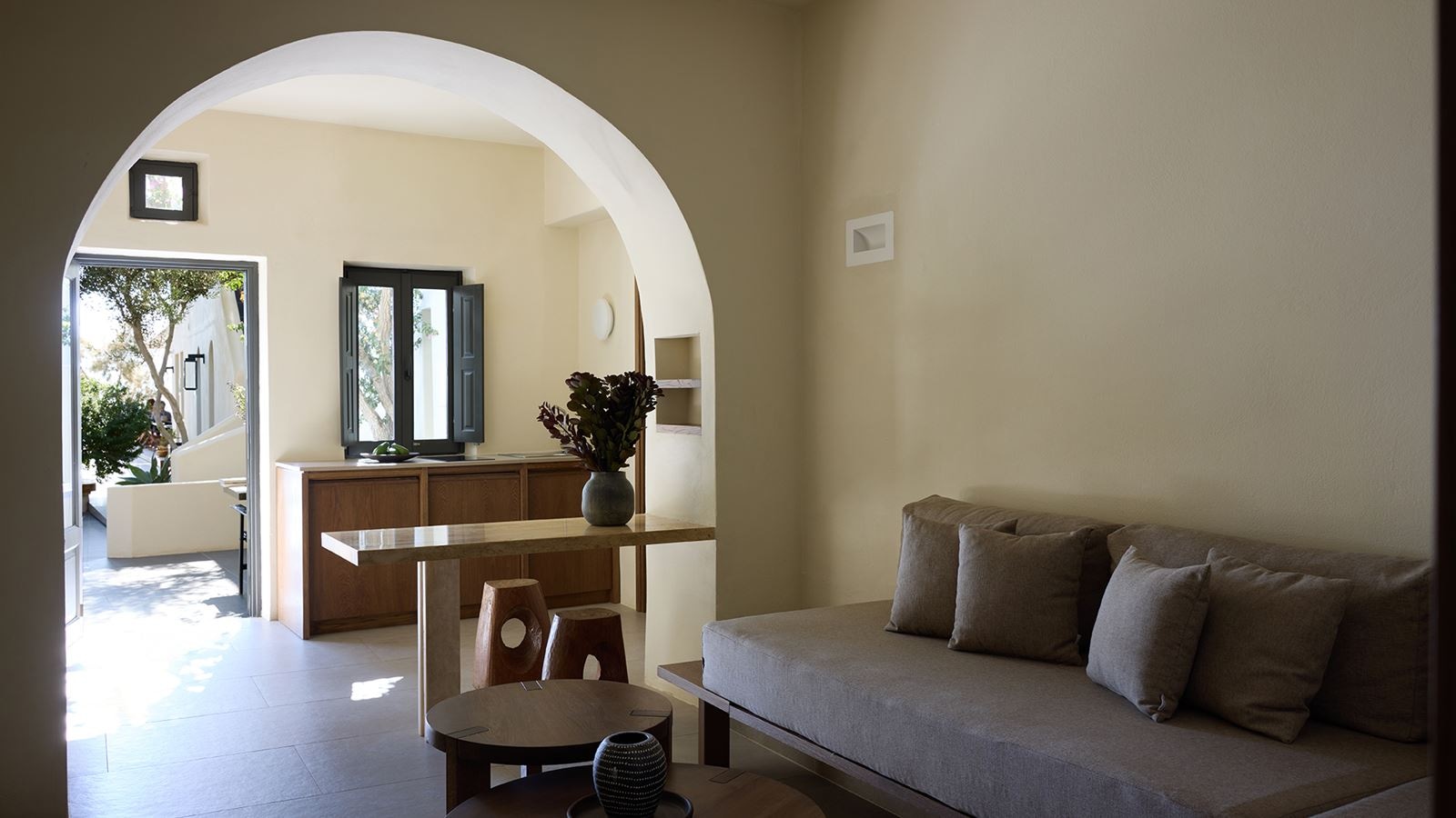 rooms-apartment-suite