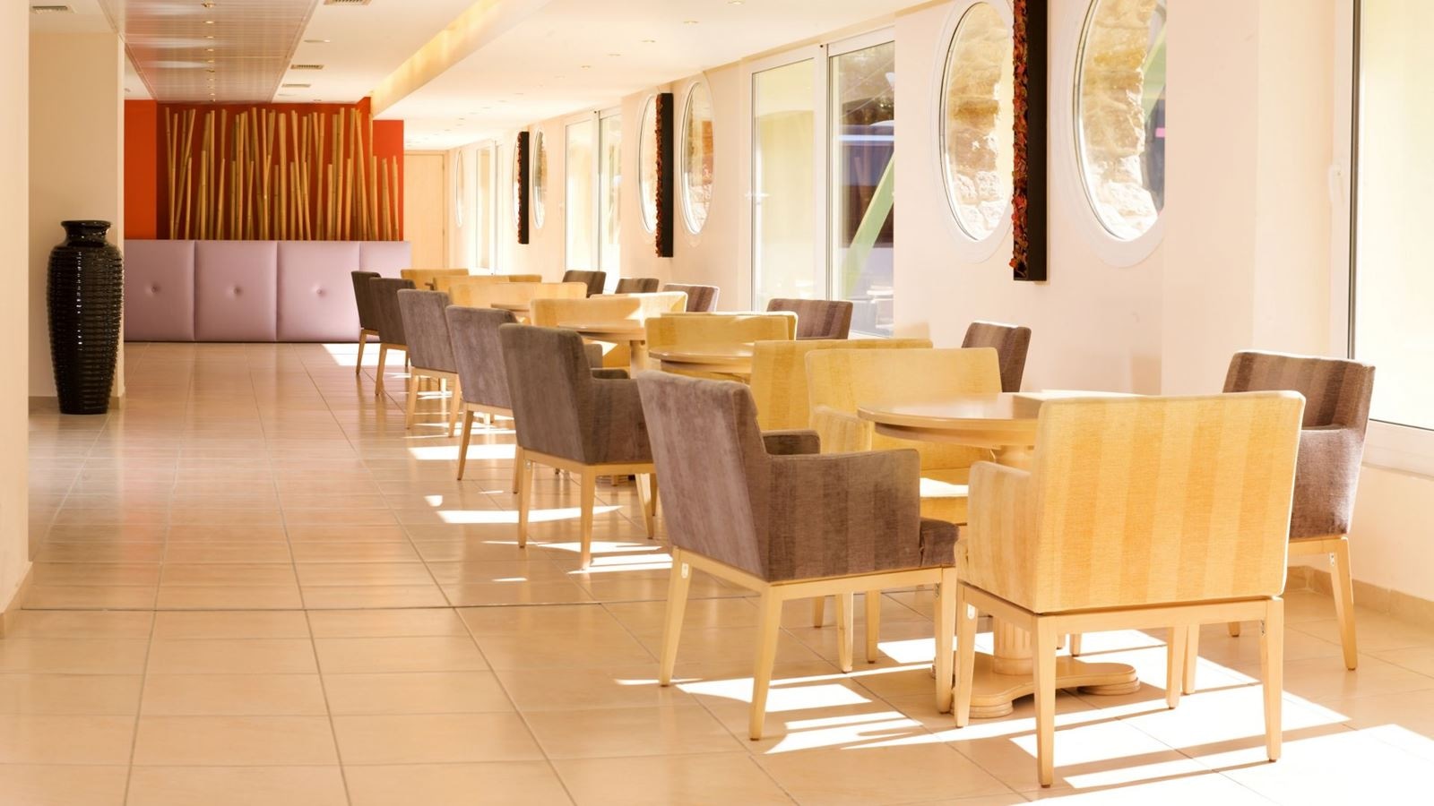 bars-main-bar