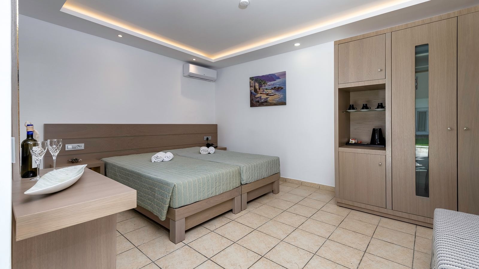 rooms-bungalow-standard-double-garden-view-balcony-or-terrace-with-private-sunbeds