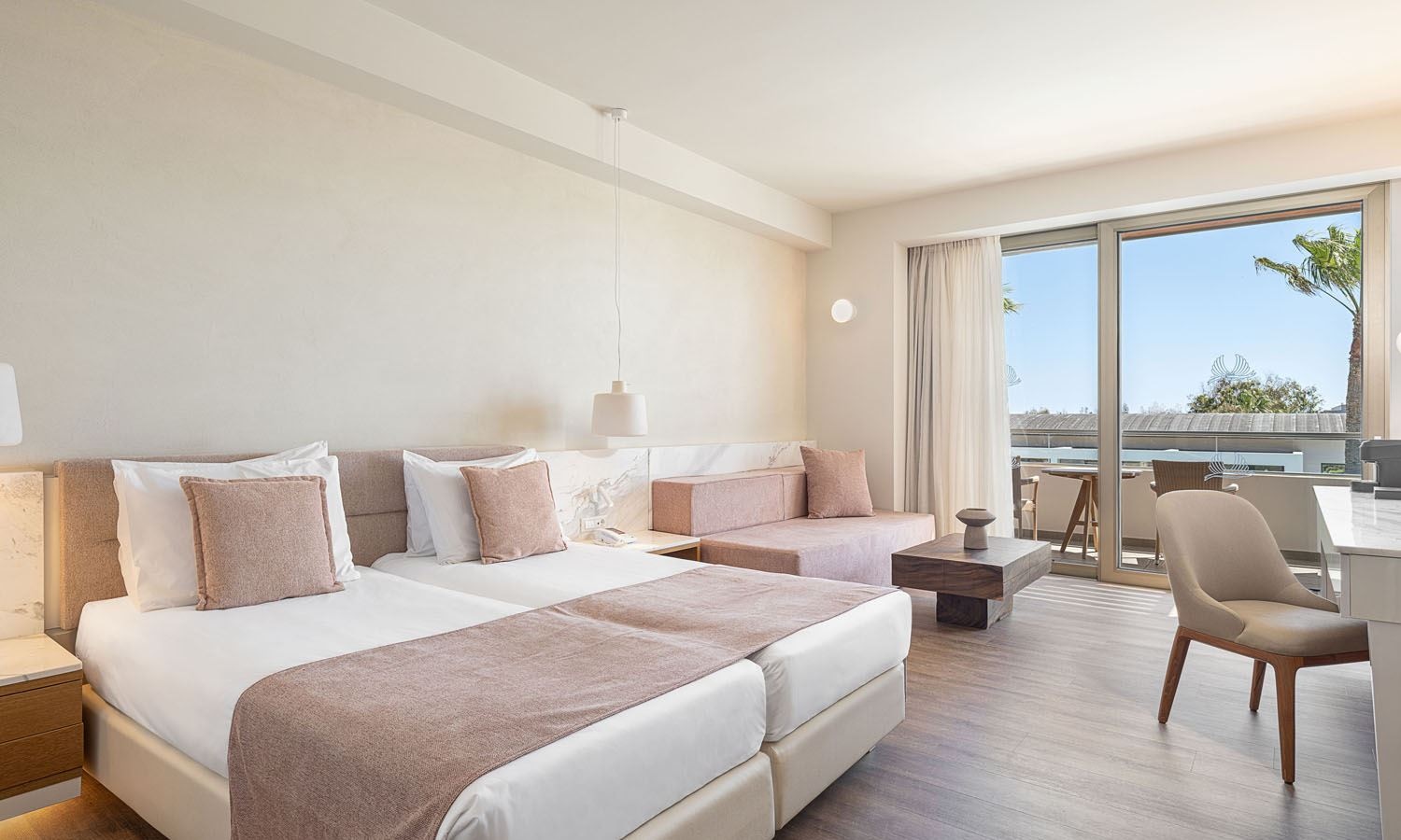 rooms-premium-room