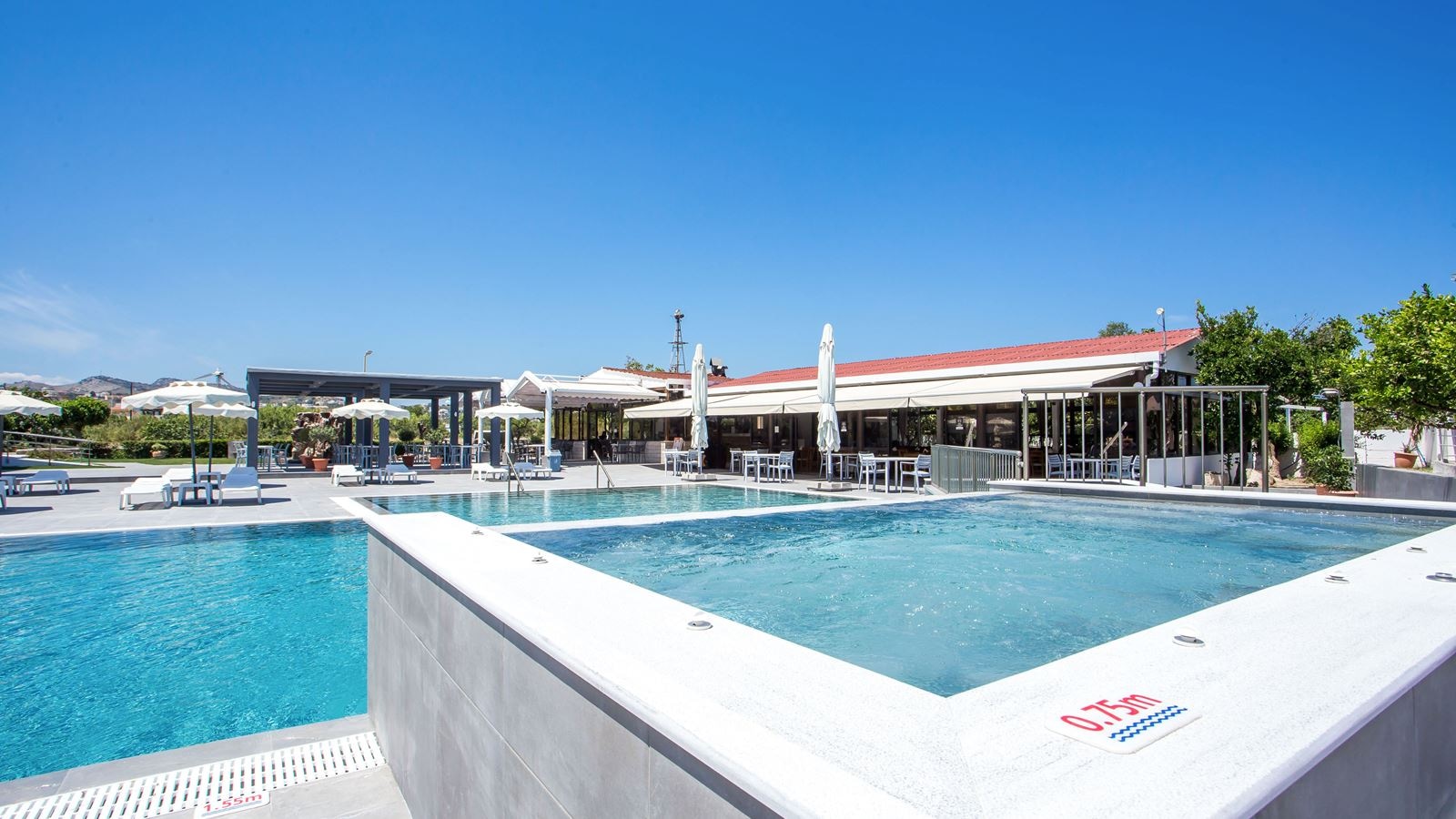 pools-outdoor-pool