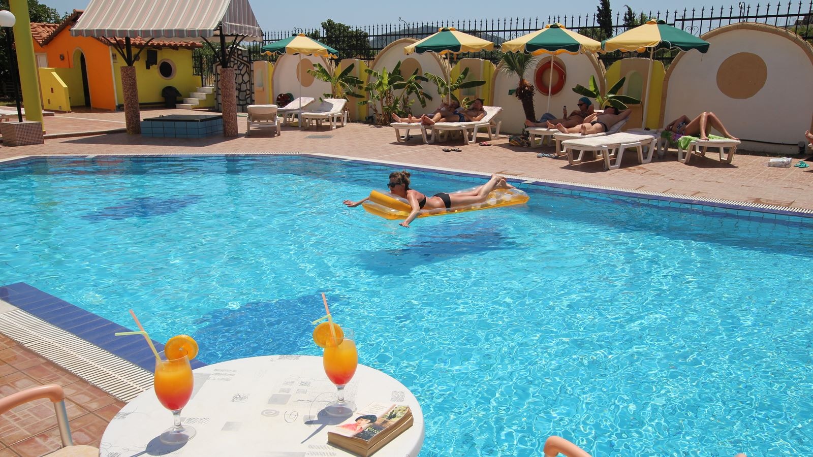 pools-outdoor-pool