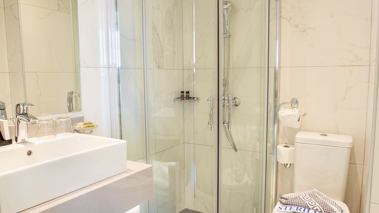 rooms-double-room